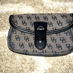 Vintage Dooney & Bourke coin purse